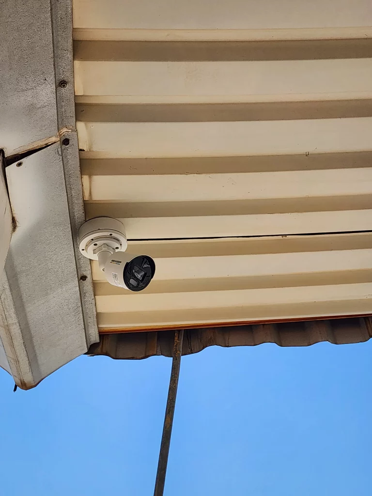 Monitoreo de seguridad en llenado de pipas para prevención de riesgos.